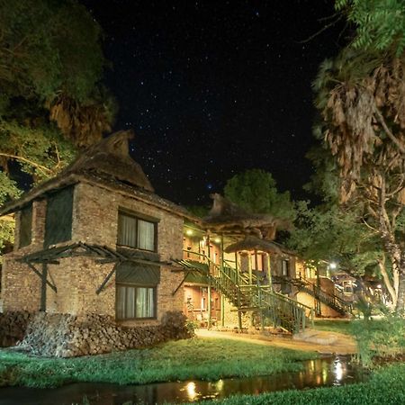 Sarova Shaba Game Lodge Archers Post Екстериор снимка
