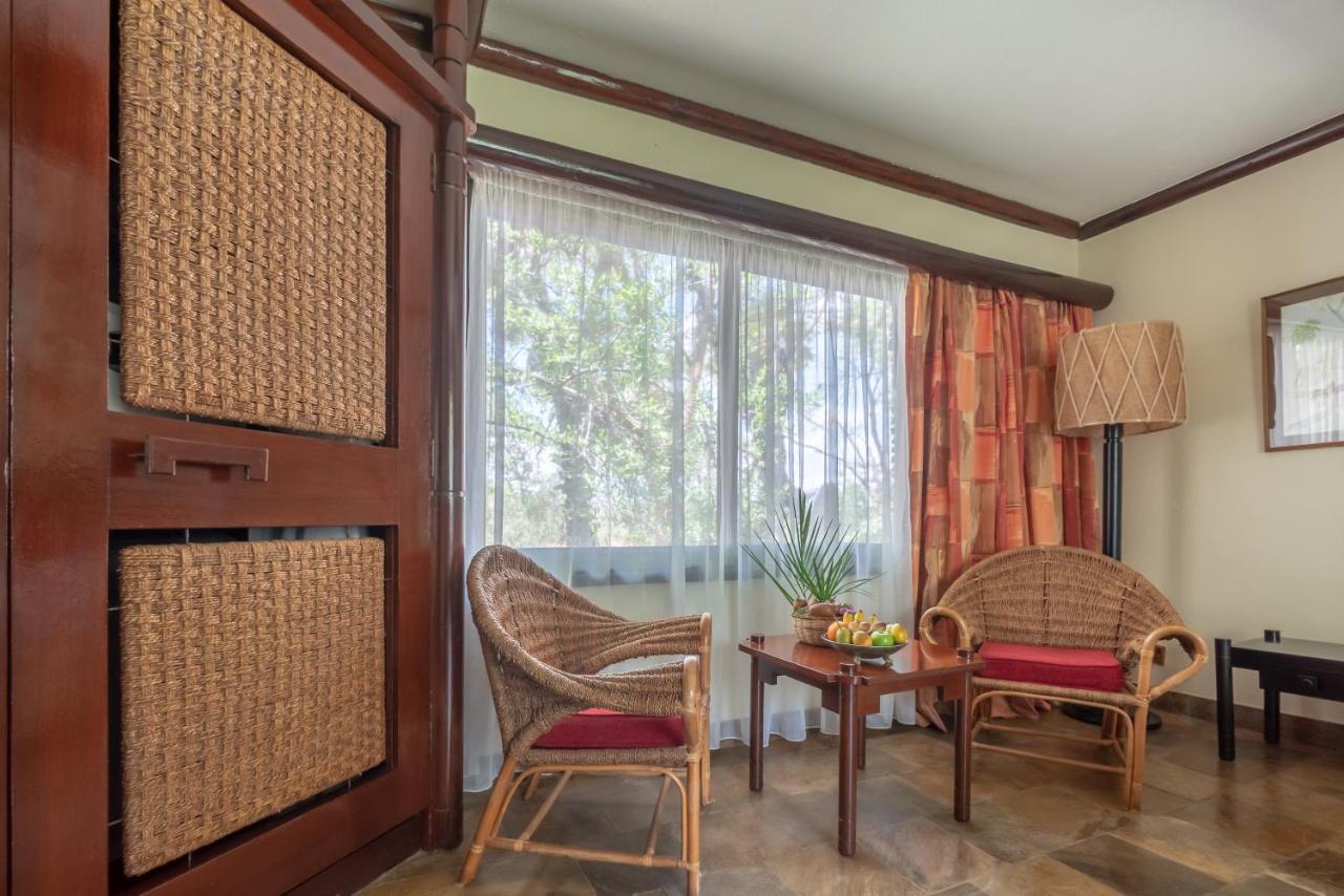 Sarova Shaba Game Lodge Archers Post Екстериор снимка