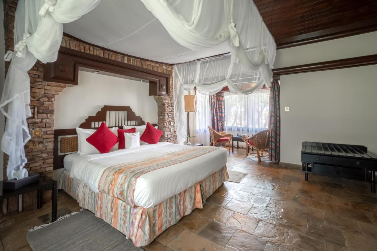 Sarova Shaba Game Lodge Archers Post Екстериор снимка