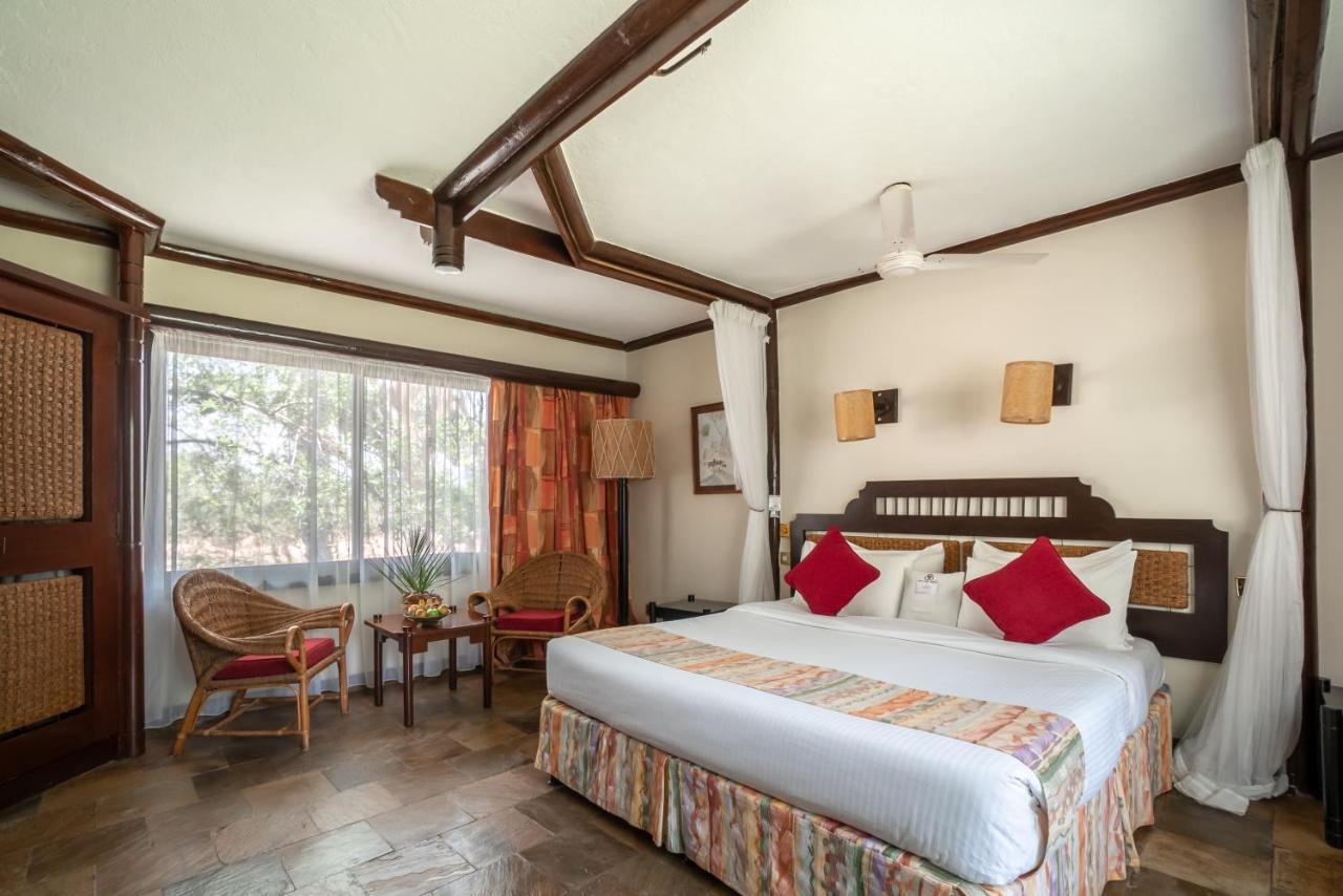 Sarova Shaba Game Lodge Archers Post Екстериор снимка