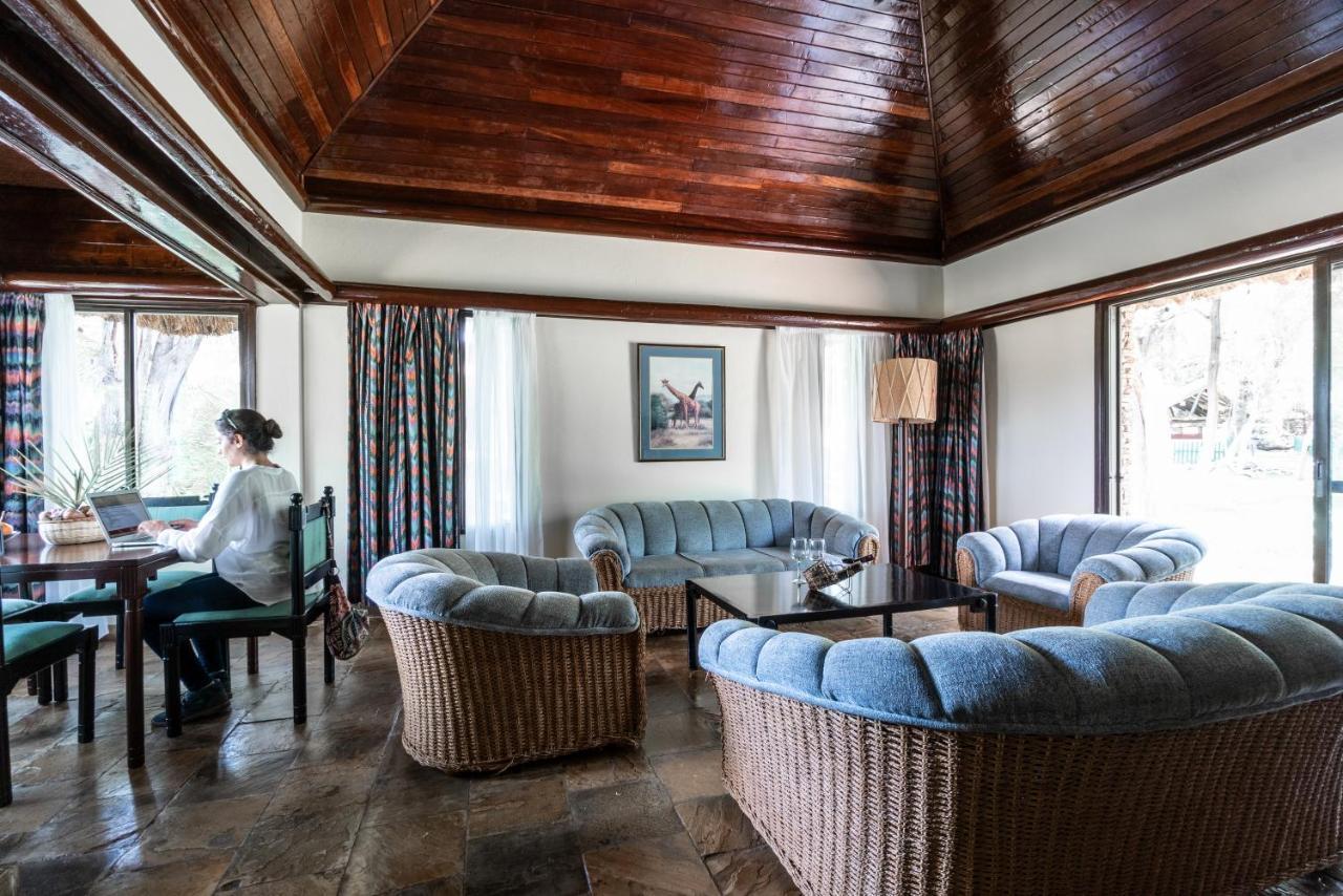 Sarova Shaba Game Lodge Archers Post Екстериор снимка