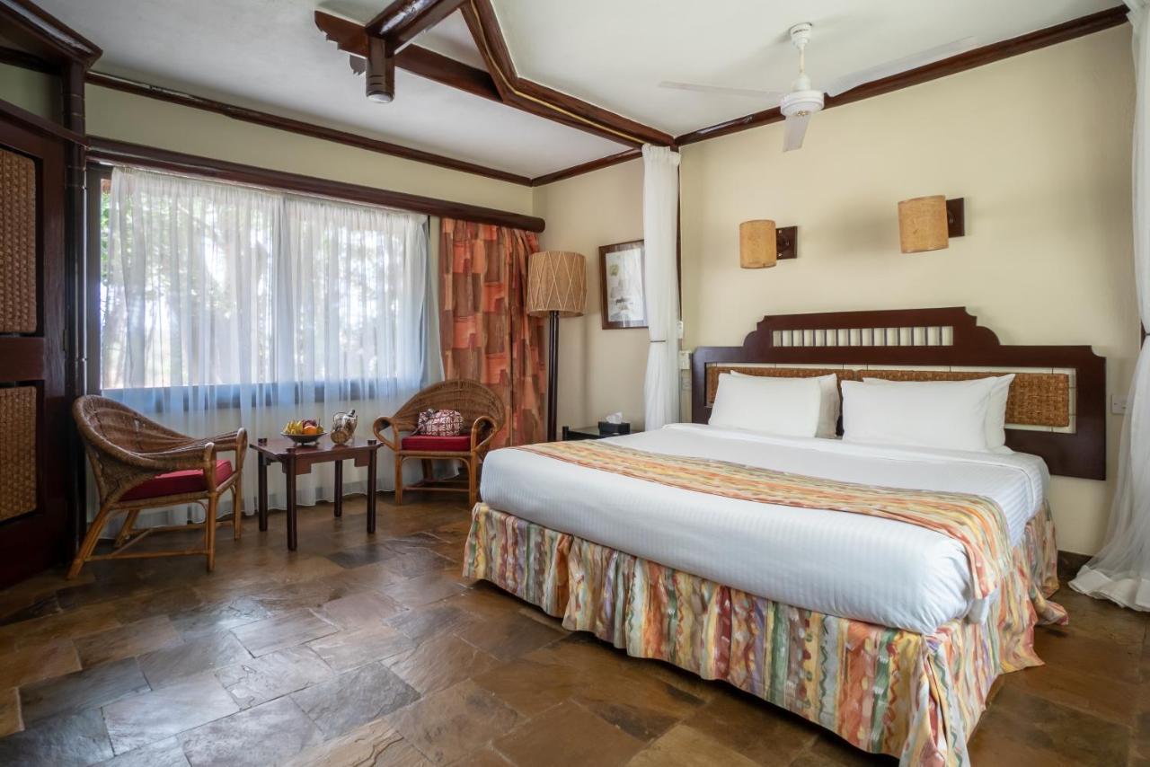 Sarova Shaba Game Lodge Archers Post Екстериор снимка