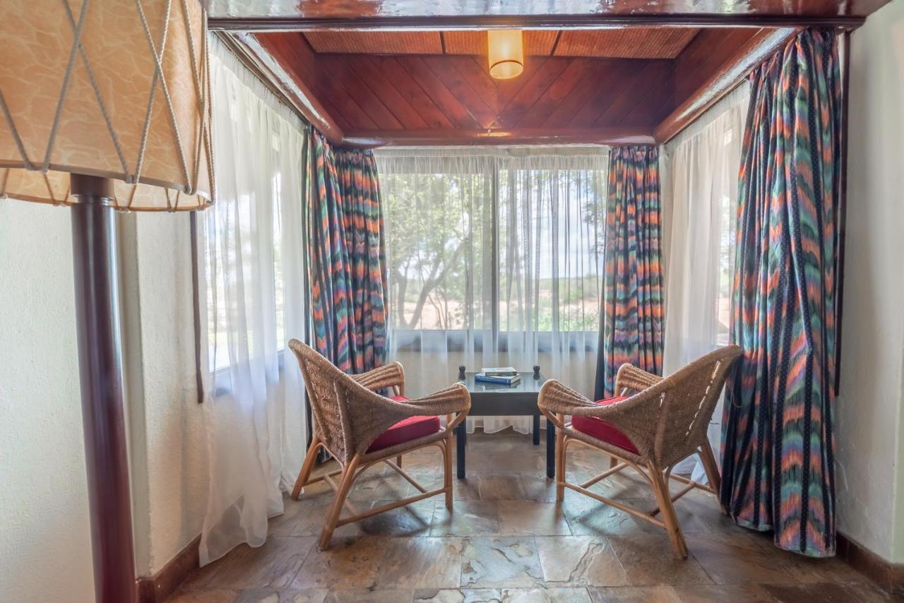 Sarova Shaba Game Lodge Archers Post Екстериор снимка